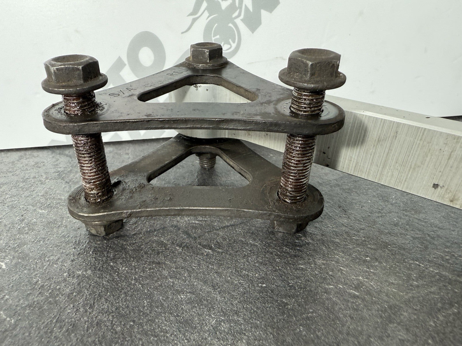 f71067d5-60ee-4567-8d51-58a6b5e4c28a