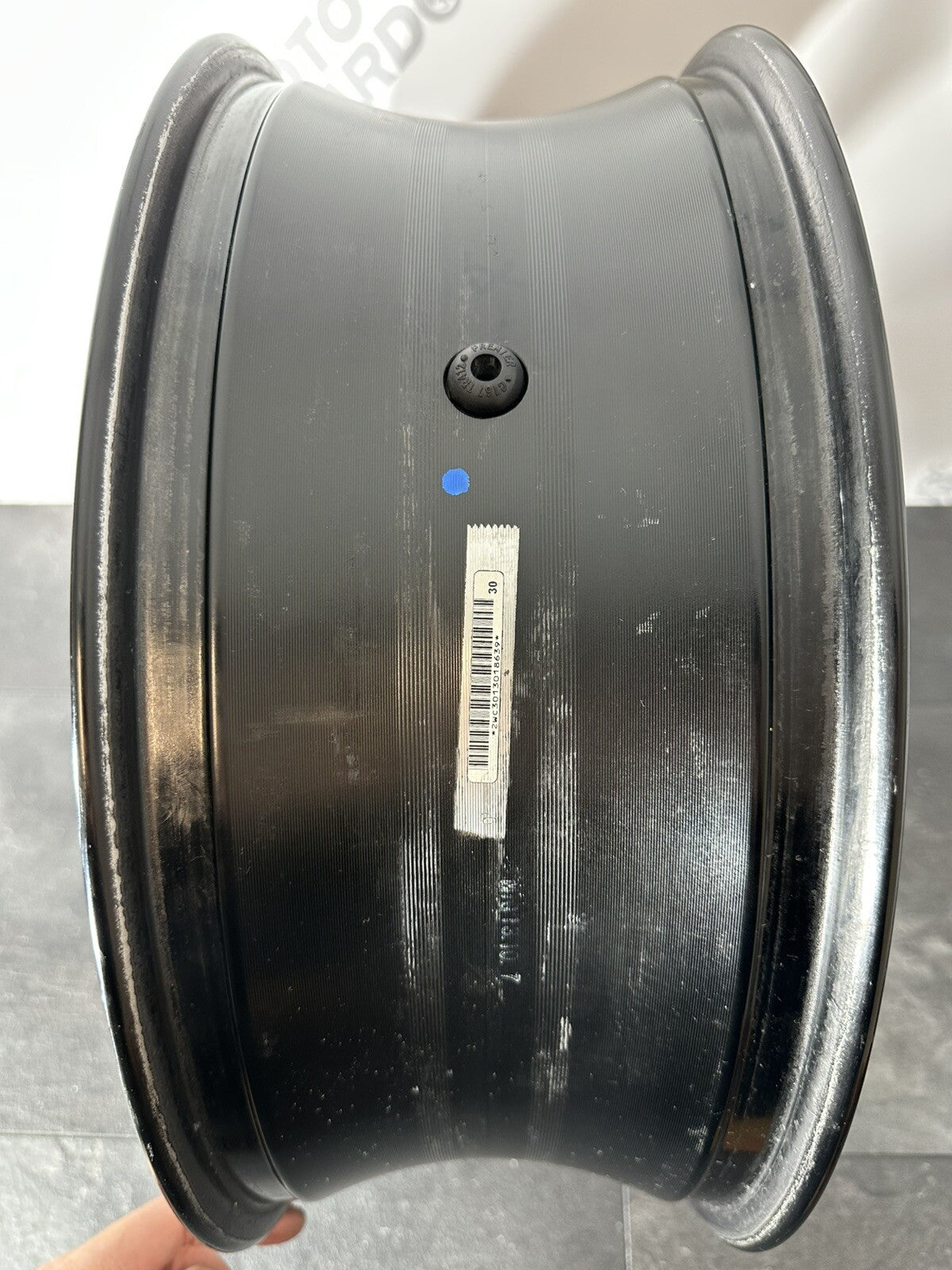 Suzuki GSXR 1000 2014 Rear Wheel Rim ENKEI 22774 Miles 2009-2016 OEM