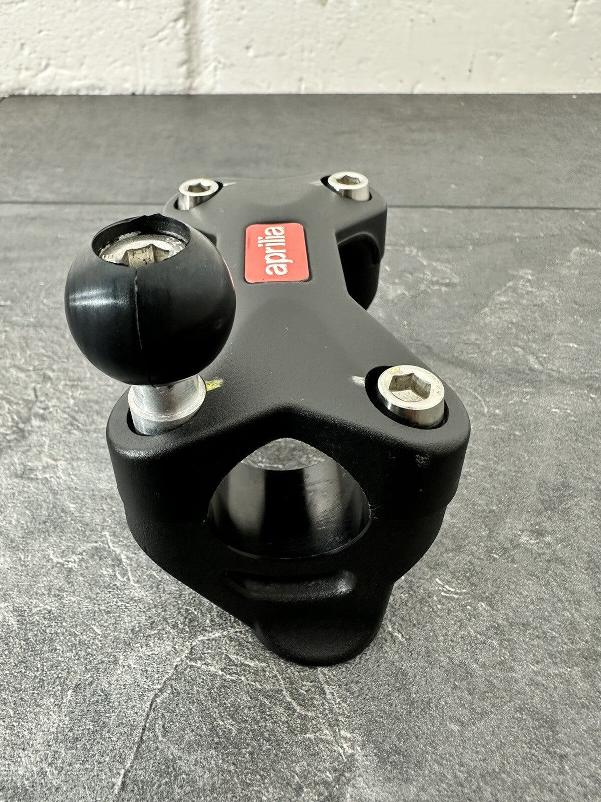 Aprilia Tuono V4 1100 Factory 2020 Handlebar Clamp Risers 6889m OEM 2019