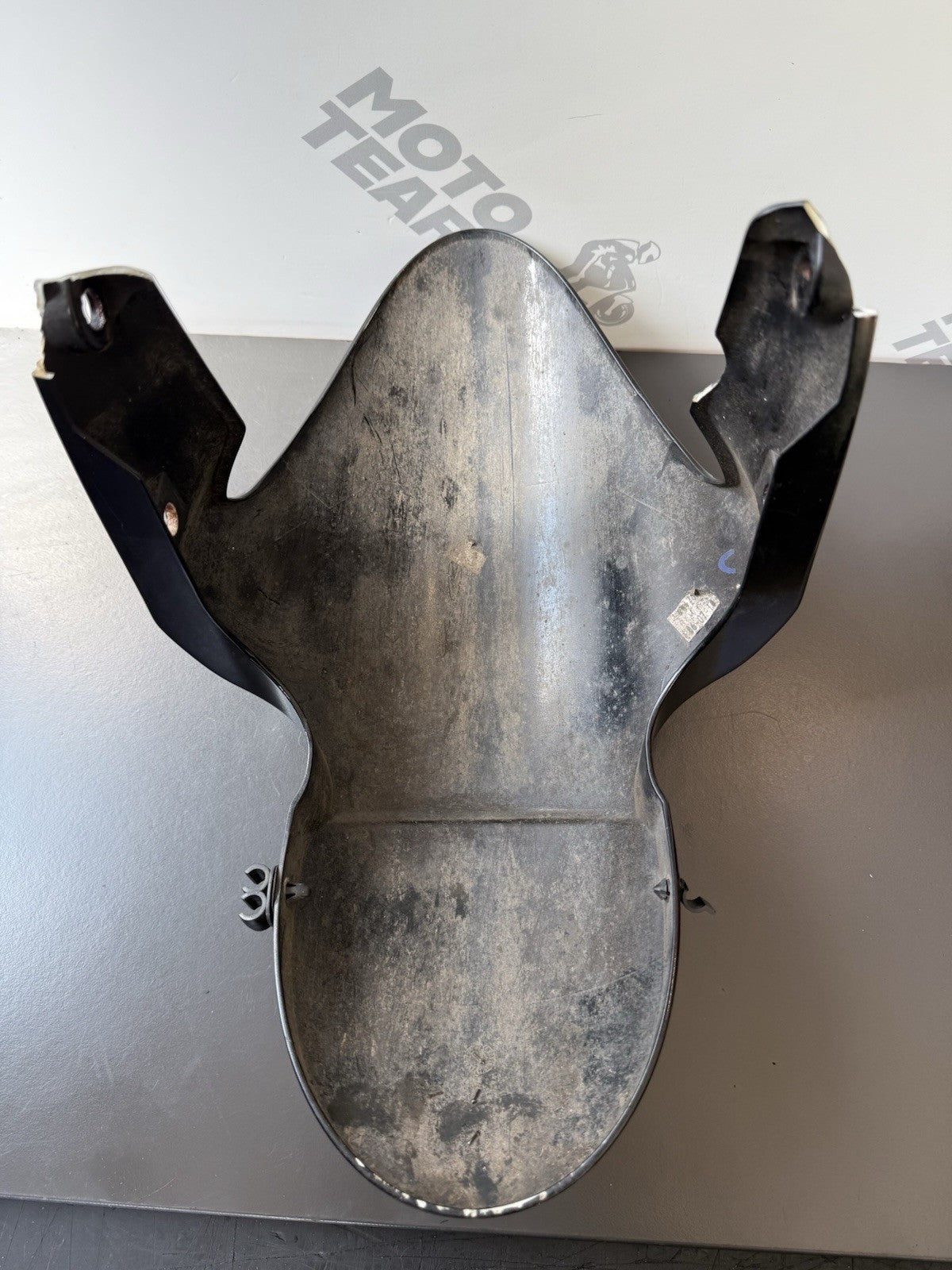 TRIUMPH STREET TRIPLE 675R FRONT MUDGUARD FENDER GLOSS BLACK *SEE DESCRIPTION*