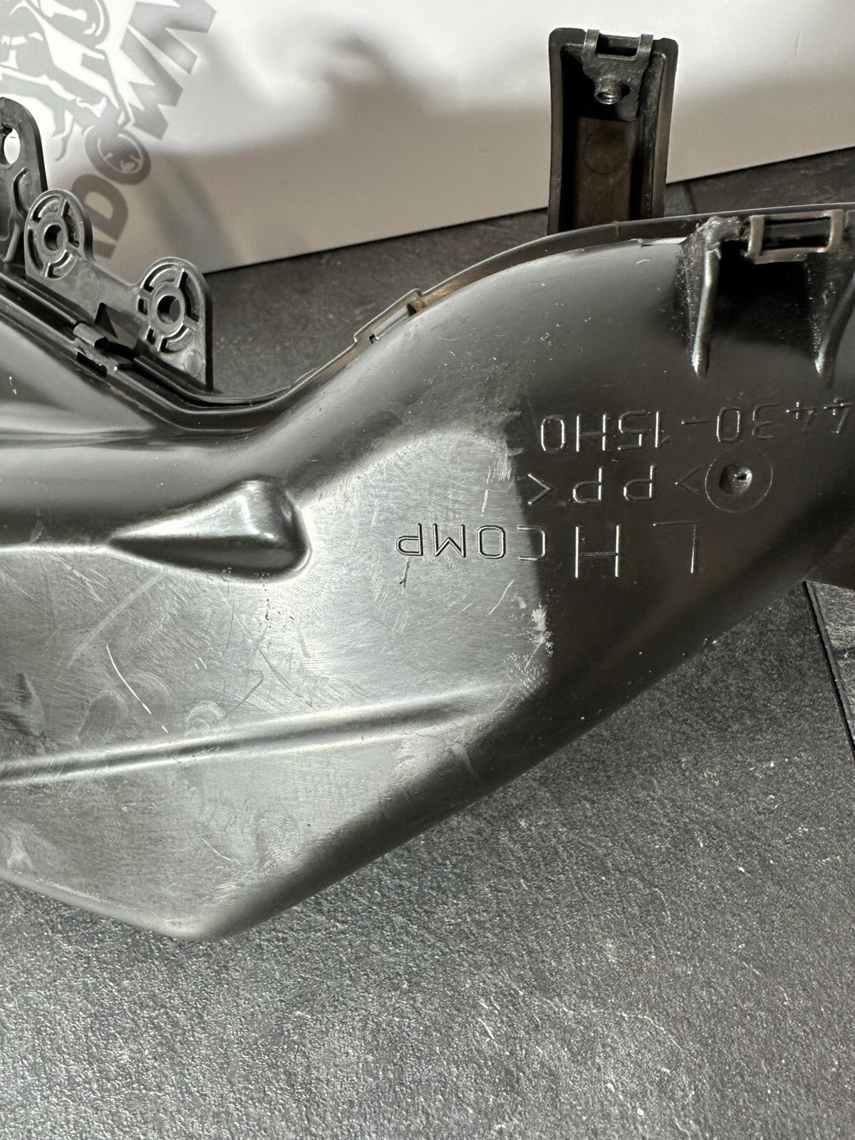 Suzuki GSXR 1300 2016 HAYABUSA Left Air Intake Duct Tube 18408 Miles OEM