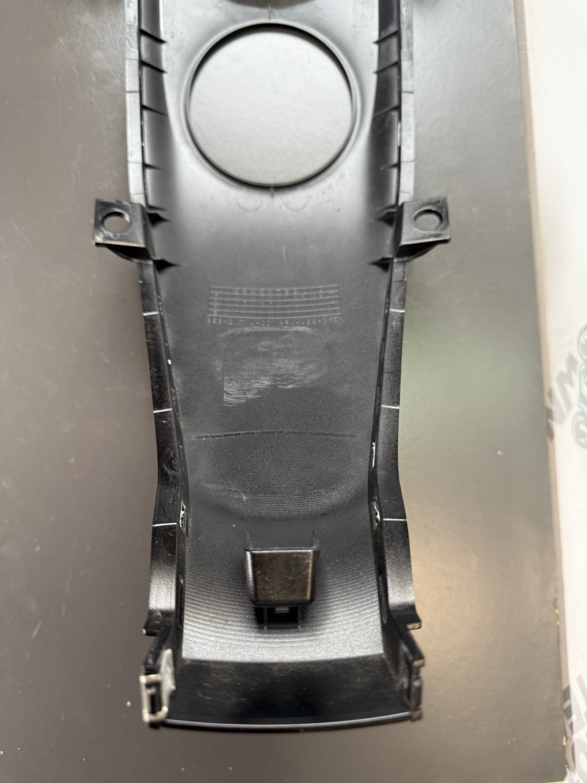 edc5b04a-a2fd-4f35-a262-e964369ba5d9