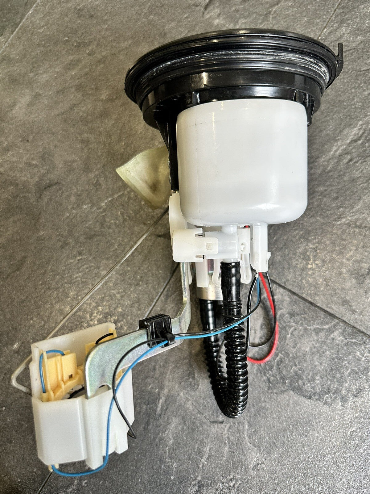 BMW S1000RR 2023 Fuel Pump Petrol Pump Sender 2019-2022 J43386 OEM *UK ONLY*