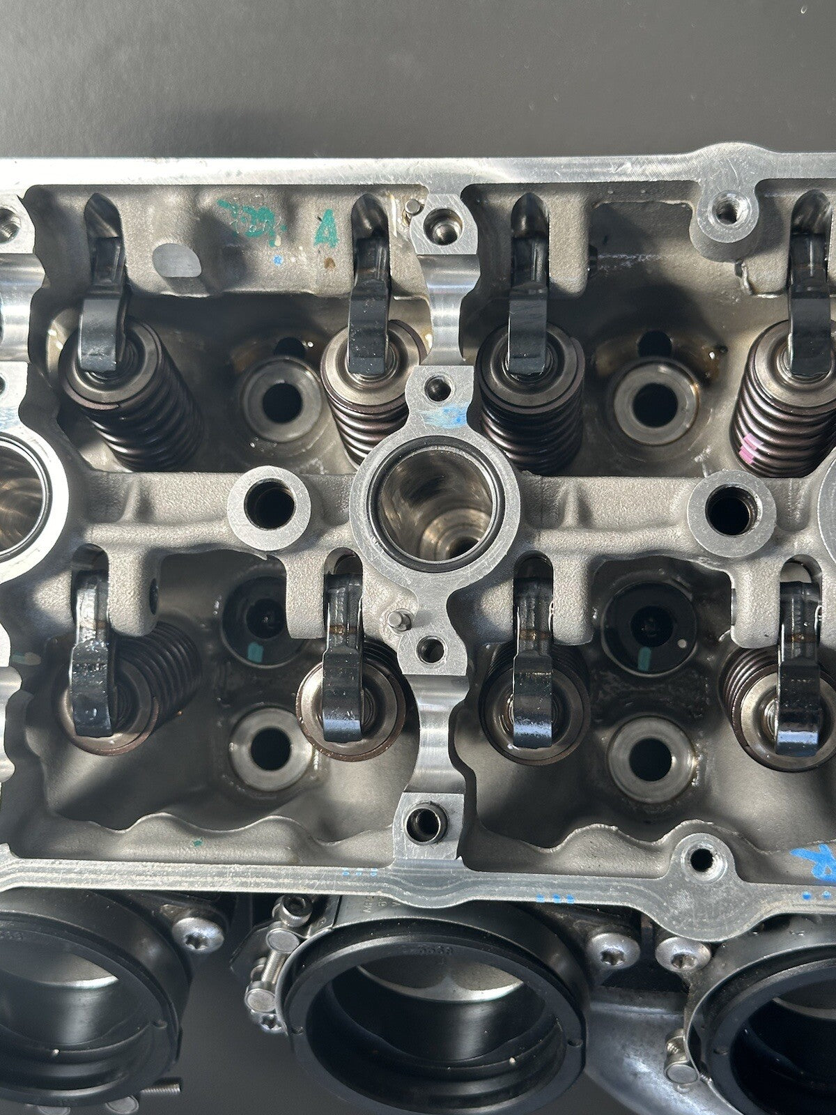 Triumph Speed Triple 1200 RR 2022 Engine Cylinder Head READ DESCRIPTION OEM