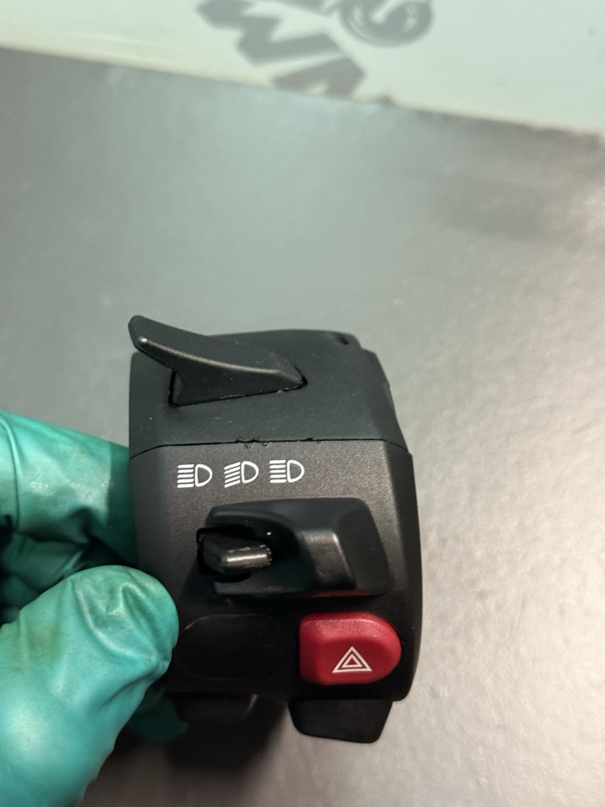 daba8d98-188b-4658-8d15-9df3e6771900