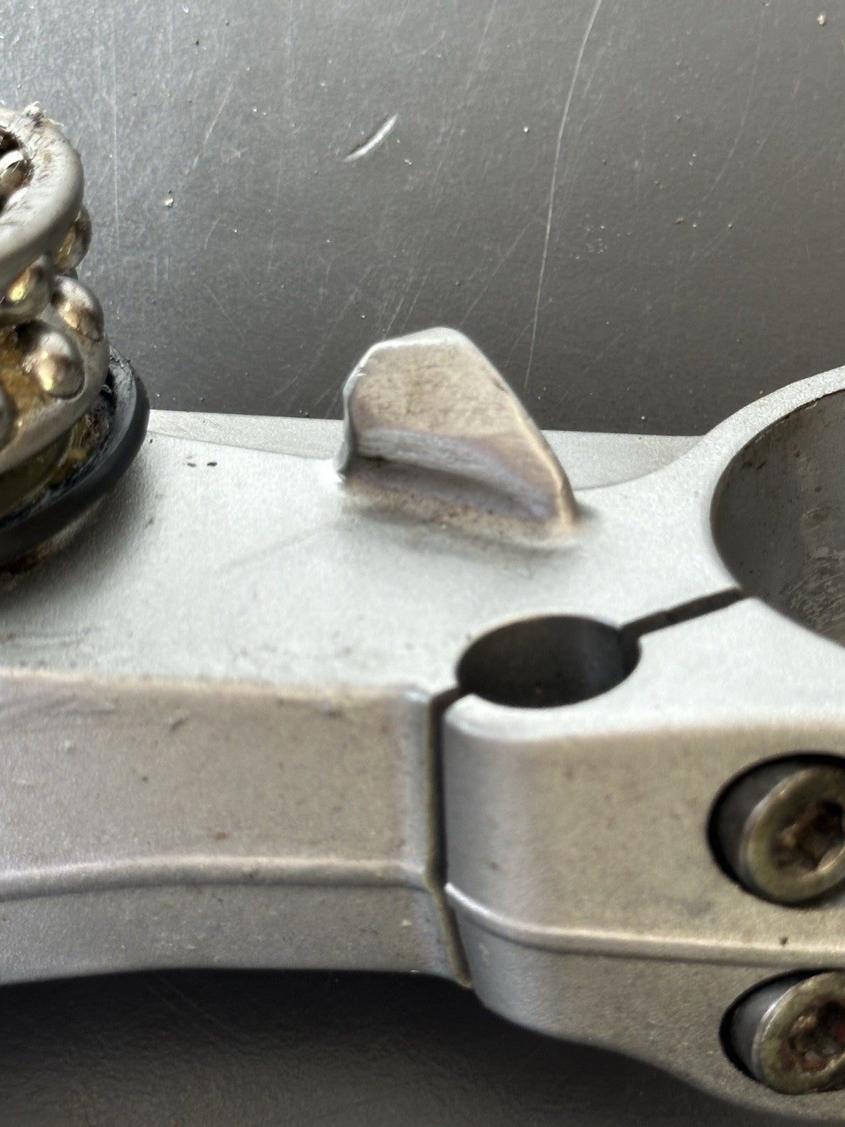 TRIUMPH STREET TRIPLE 675R Lower Yoke Bottom Clamp Lower Fork Clamp - T2044131