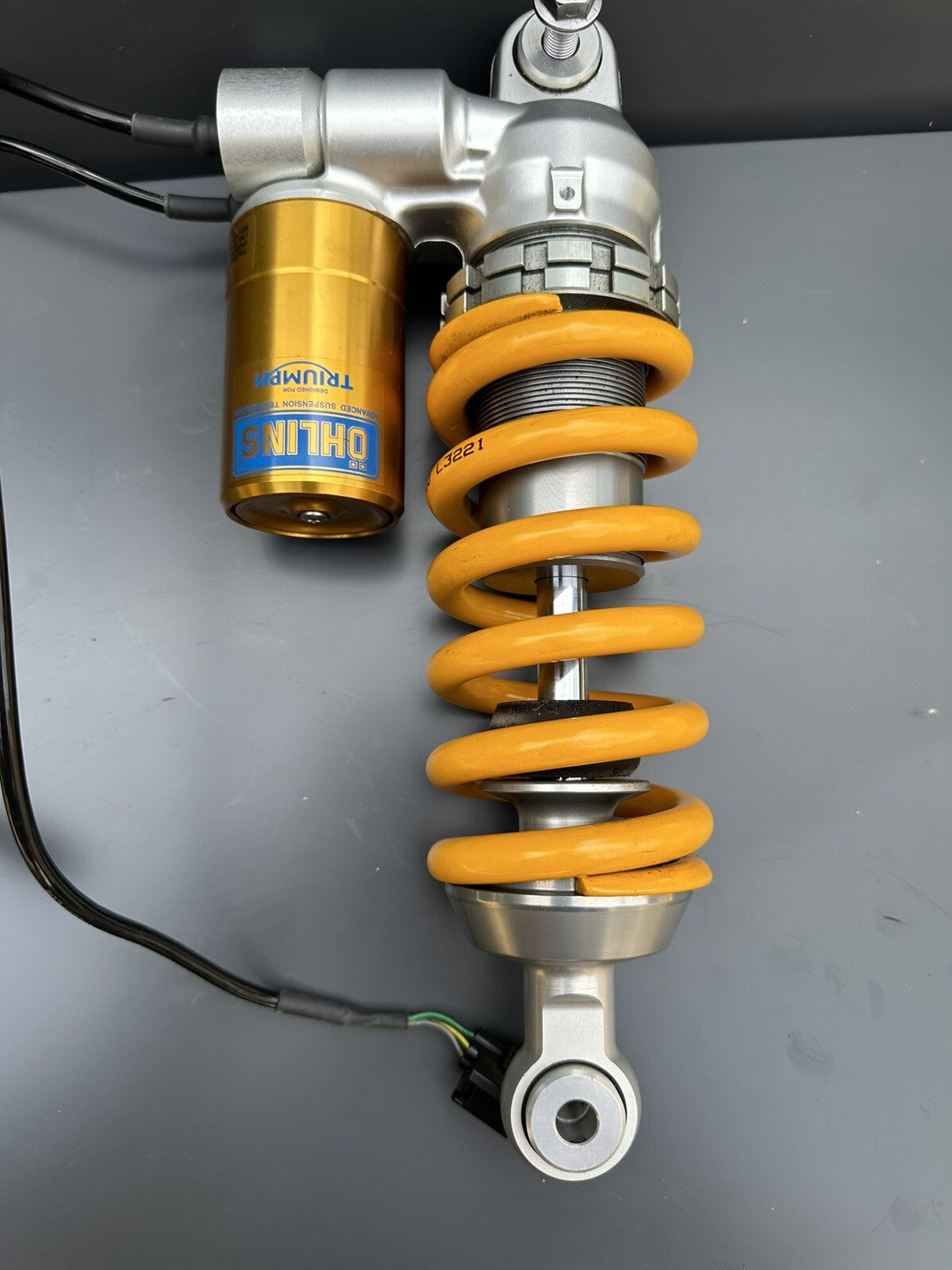 TRIUMPH SPEED TRIPLE 1200 RS 2022 OHLINS ELECTRIC REAR SHOCK ABSORBER *UK ONLY*