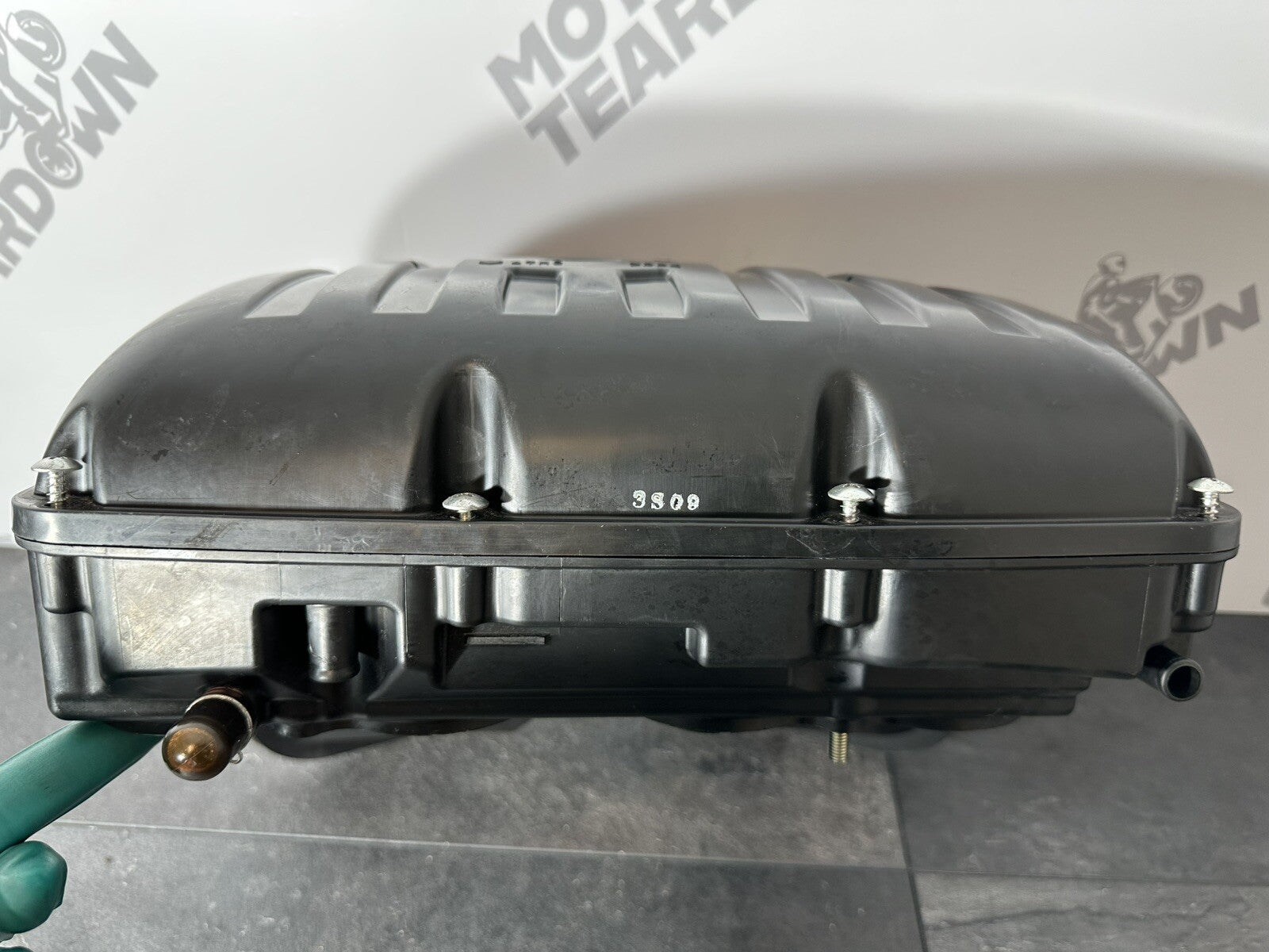 Suzuki GSXR 1000 2014 Air Box Airbox Air Filter Housing 22774 Miles 2009-2016