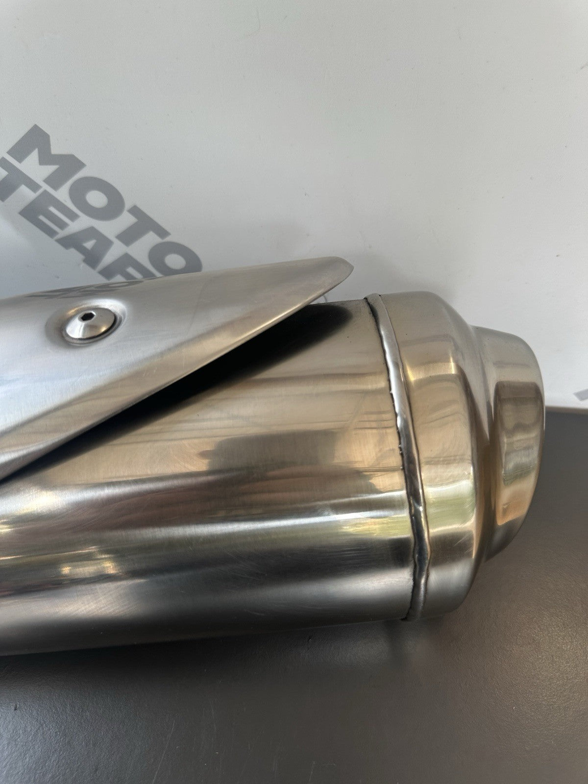 TRIUMPH STREET TRIPLE 675 LEFT EXHAUST SILENCER 2007 - 2011 2200832 LT EXHAUST