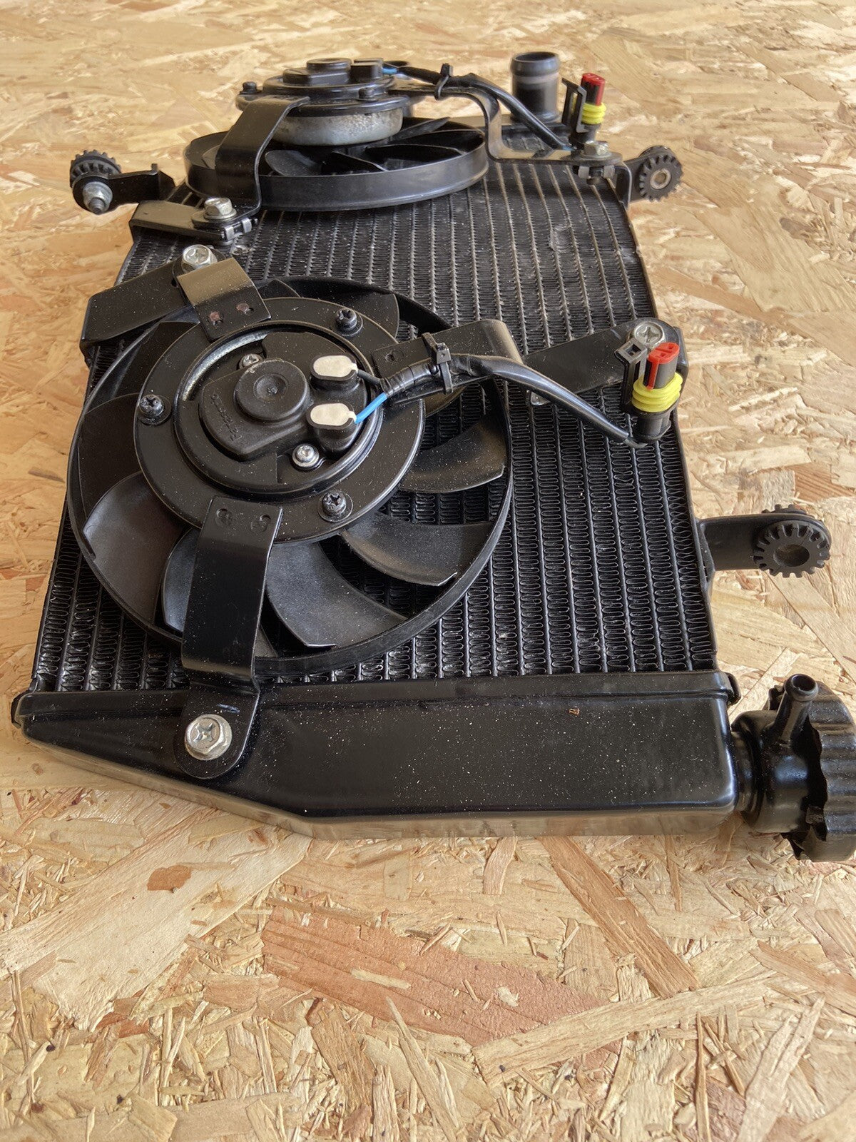 Ducati 1098 radiator + fans 1098 WATER COOLER Radiator And Fans 2007-2009 OEM