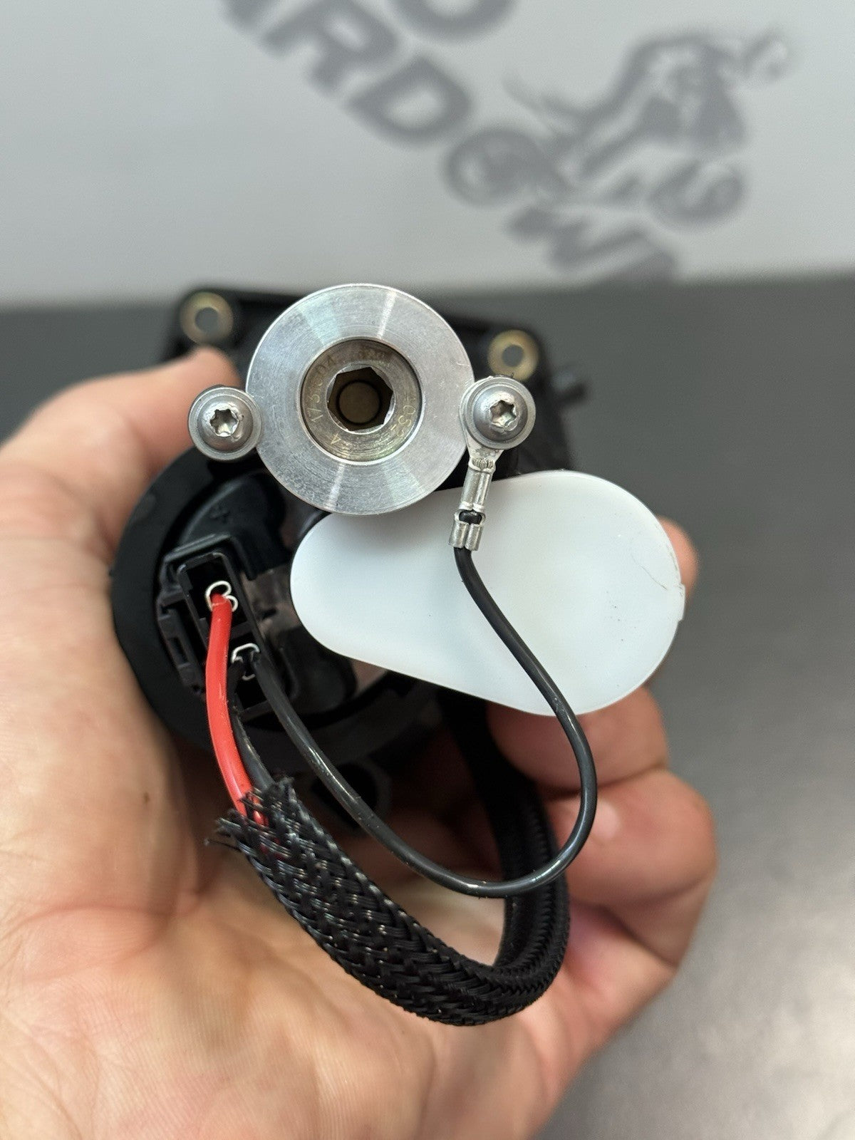 fbd231f5-00e9-4215-850a-b6d66dcf0c59