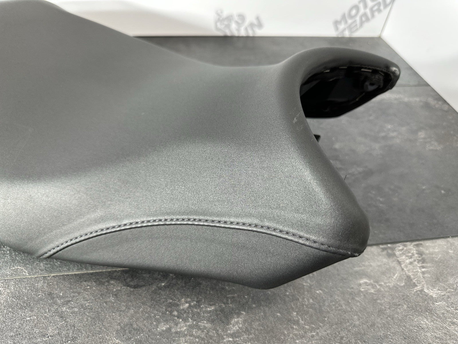 Triumph Street Triple 675 R 2015 Seat Riders Pillion Seat 2016 16470 Miles OEM