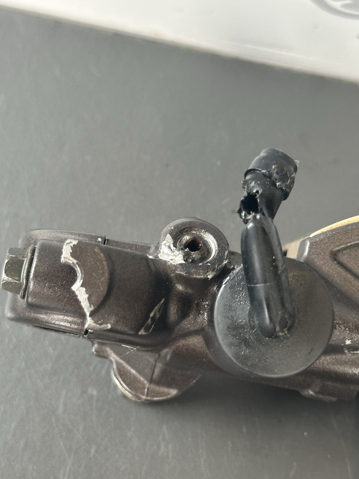 Honda CBR 1000 RR Front brake master cylinder 2004-2005 SPARES/REPAIRS DAMAGED
