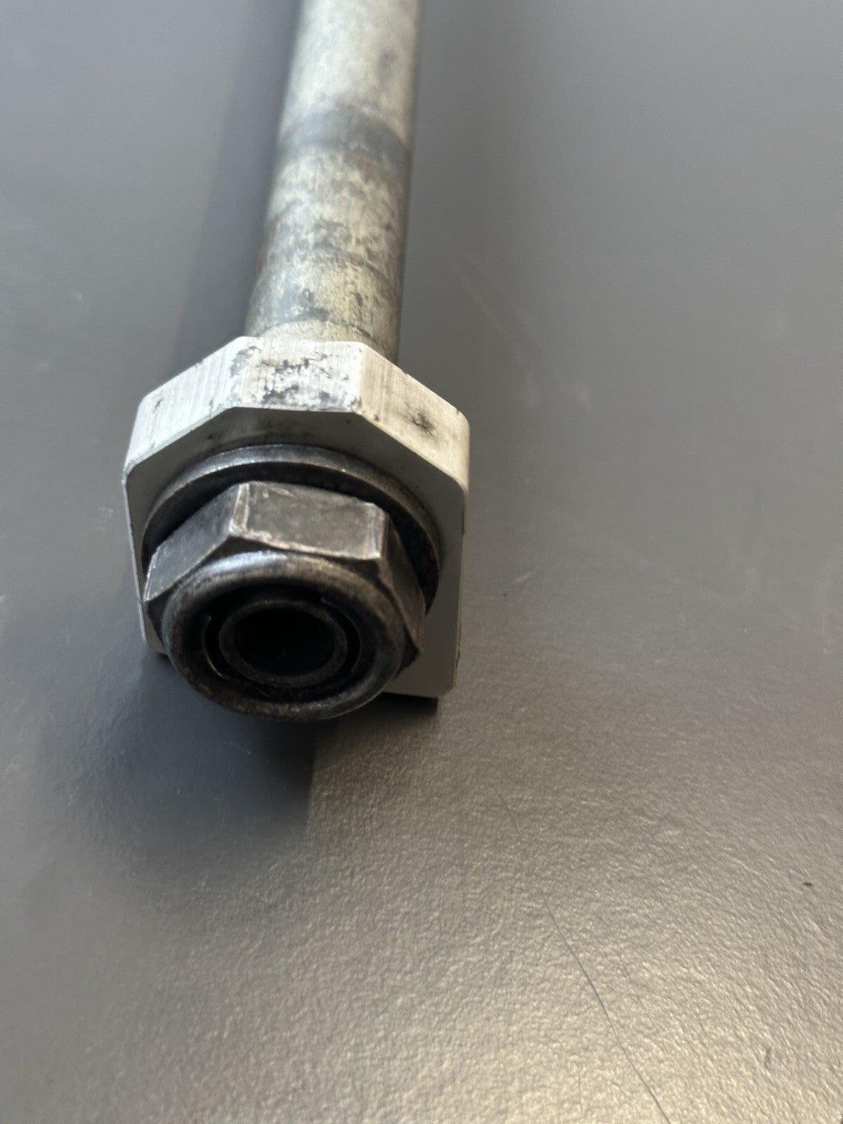 TRIUMPH STREET TRIPLE 675R REAR WHEEL SPINDLE Rear Wheel Axle Rear Spindle 2011