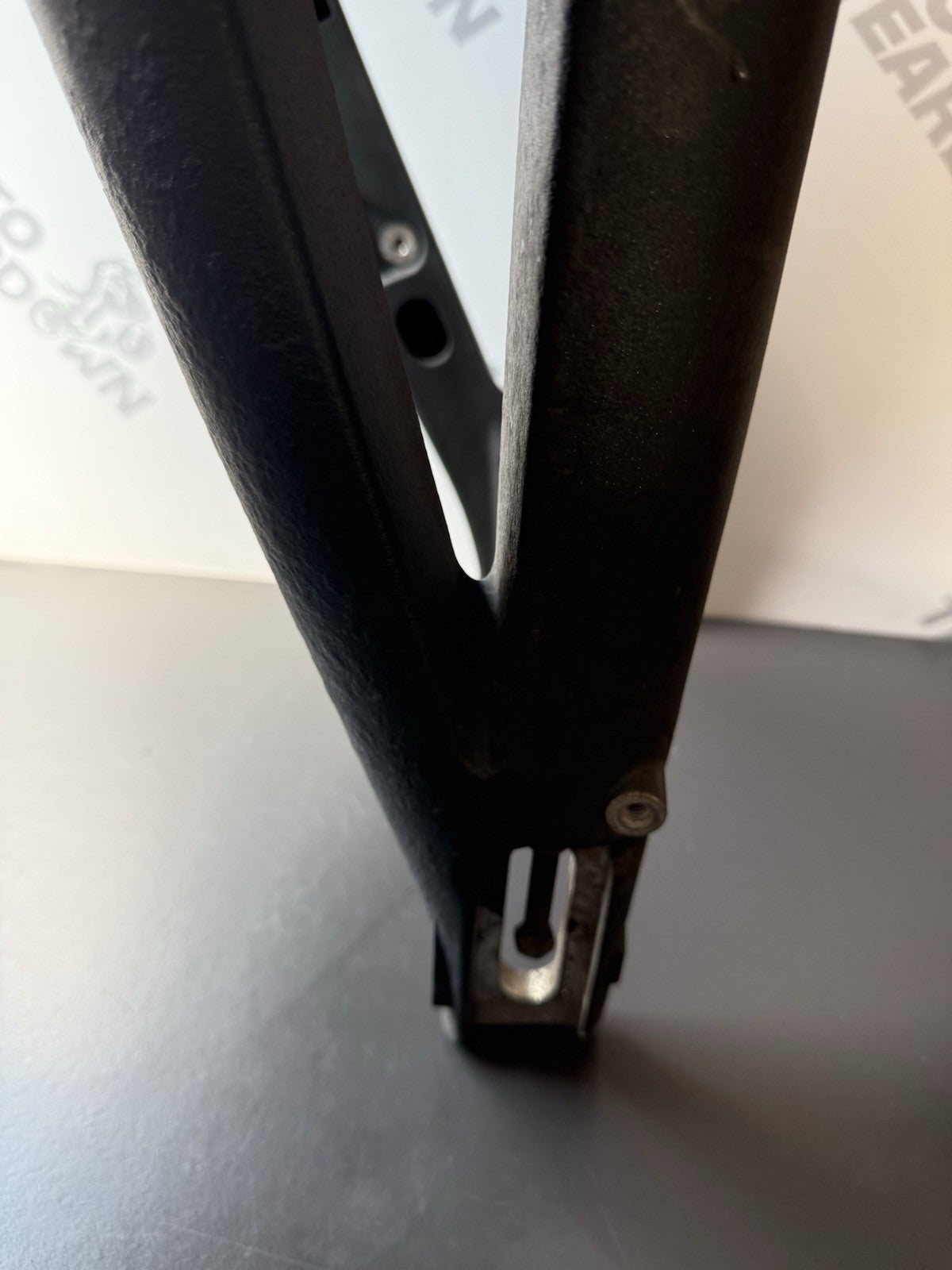 TRIUMPH STREET TRIPLE 675R SWINGING ARM SWING ARM 675R Swing Arm 2008-2011 OEM