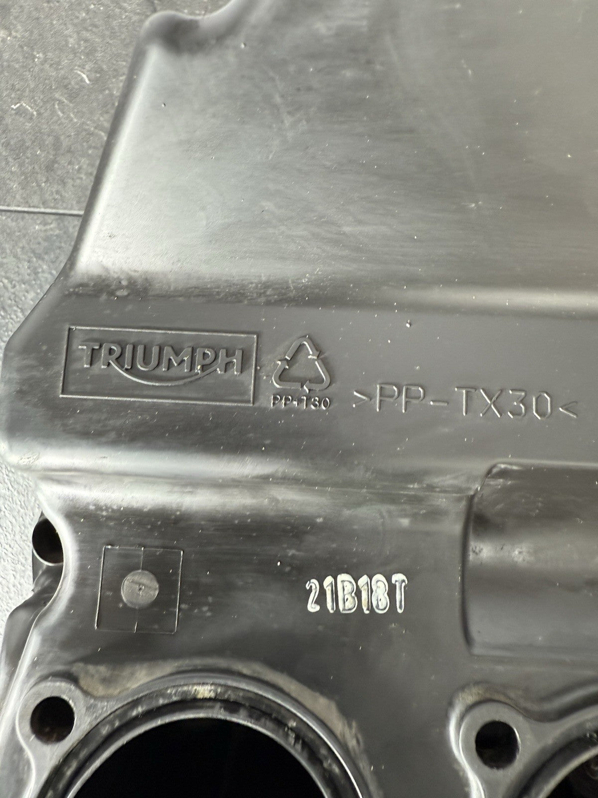 Triumph Street Triple 765 RS 2021 Airbox Filter Housing 21650 Miles 2020-2022