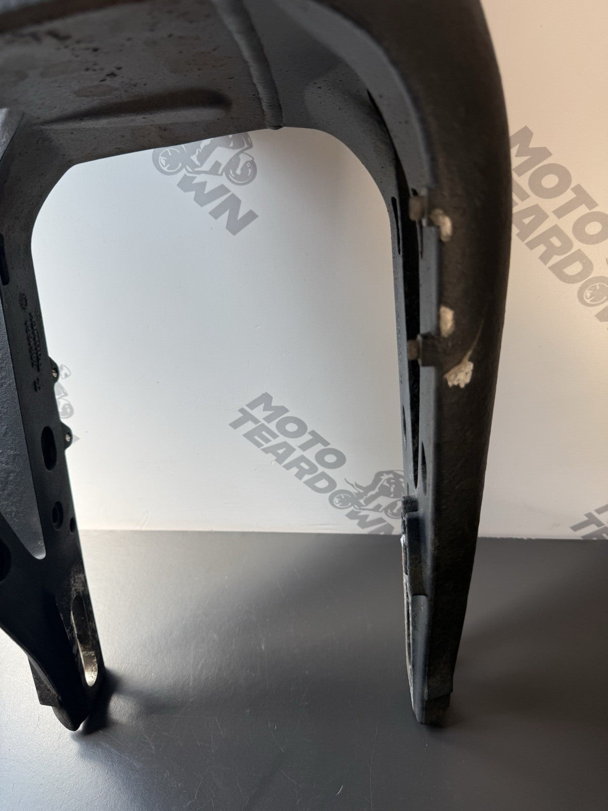 TRIUMPH STREET TRIPLE 675R SWINGING ARM SWING ARM 675R Swing Arm 2008-2011 OEM