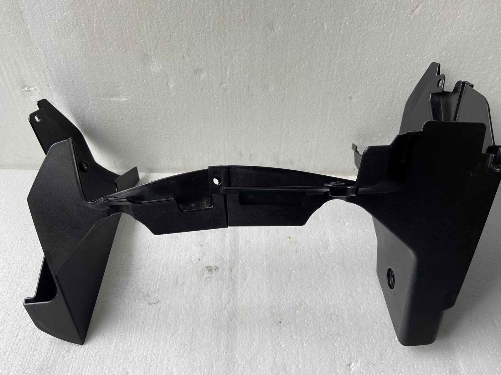 Aprilia Tuono V4 1100 Radiator Fairing Cowl Frame 2020 RSV4 Tuono Radiator Cowl