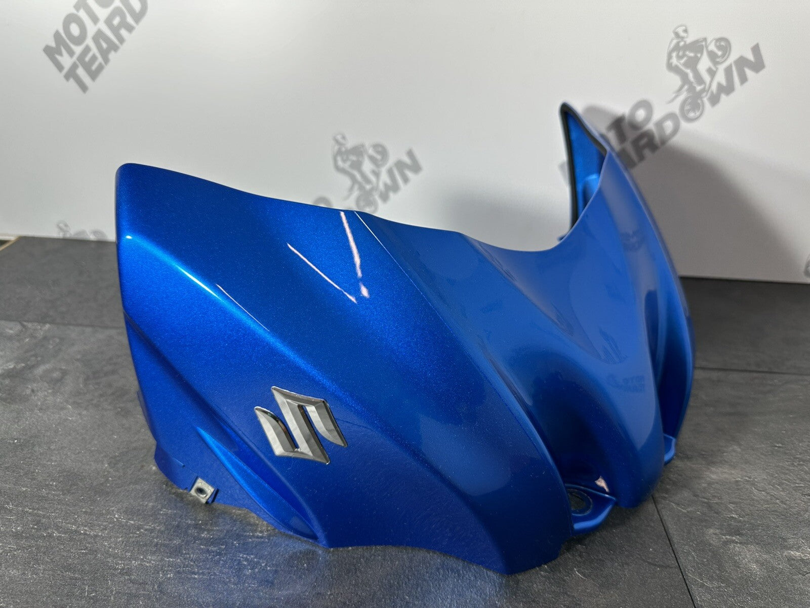 Suzuki GSXR 1000 2014 Fuel Tank Front Cover Fairing 22774 Miles 2009-2016 OEM