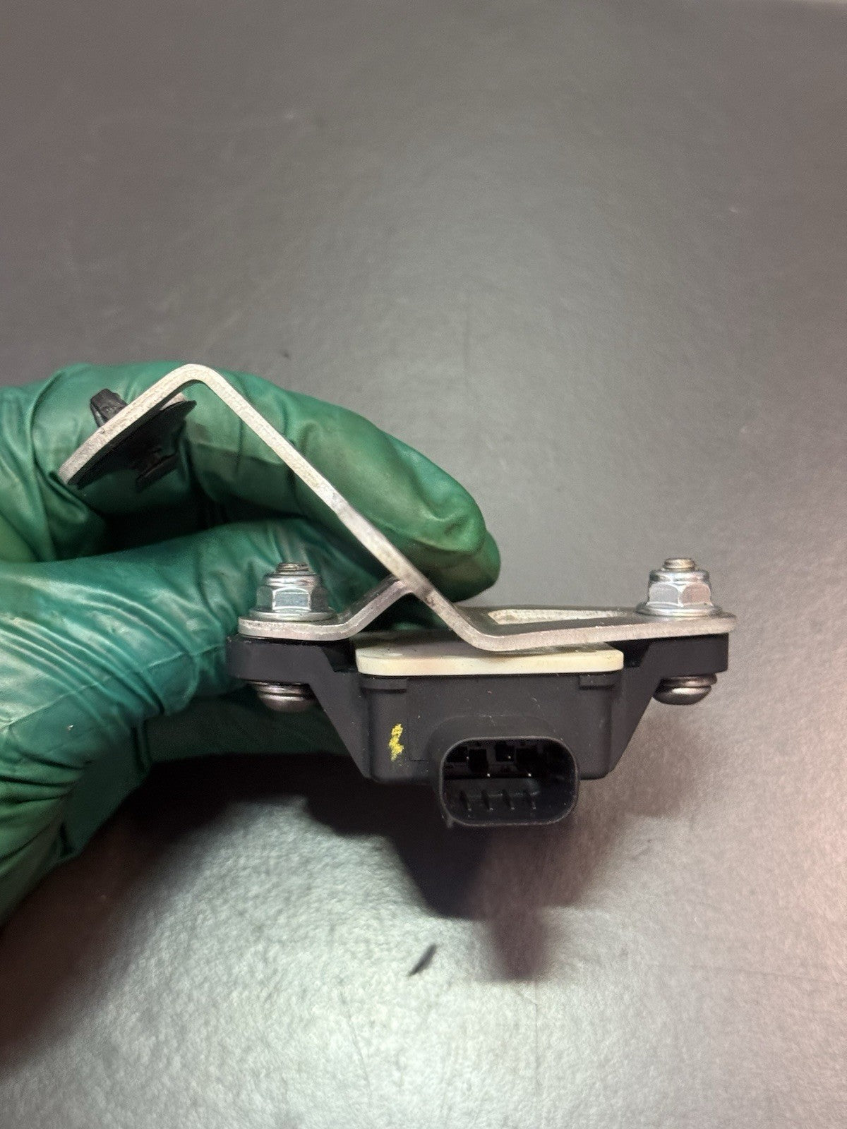 d8fe50d7-9937-4bef-b6a3-c384619d1579