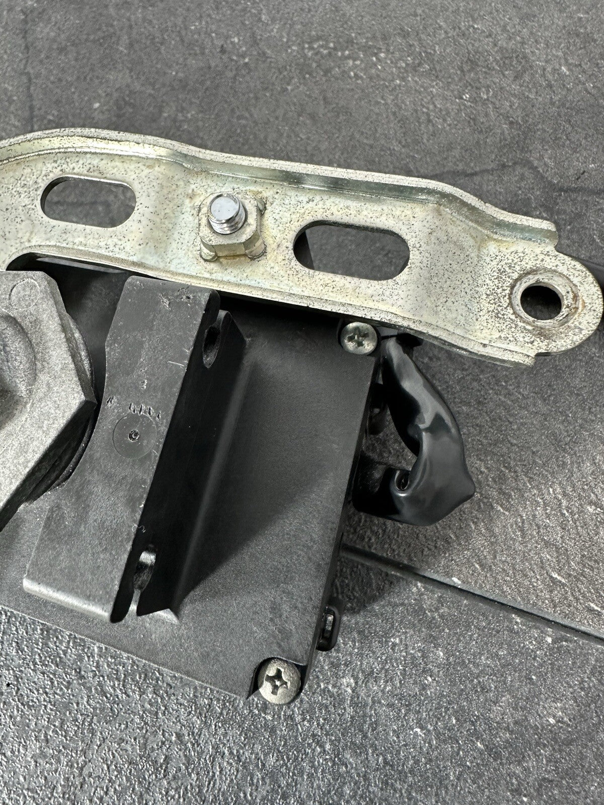 Suzuki GSXR 1000 2014 Regulator Rectifier Reg Rec 22774 Miles 2009-2016 OEM