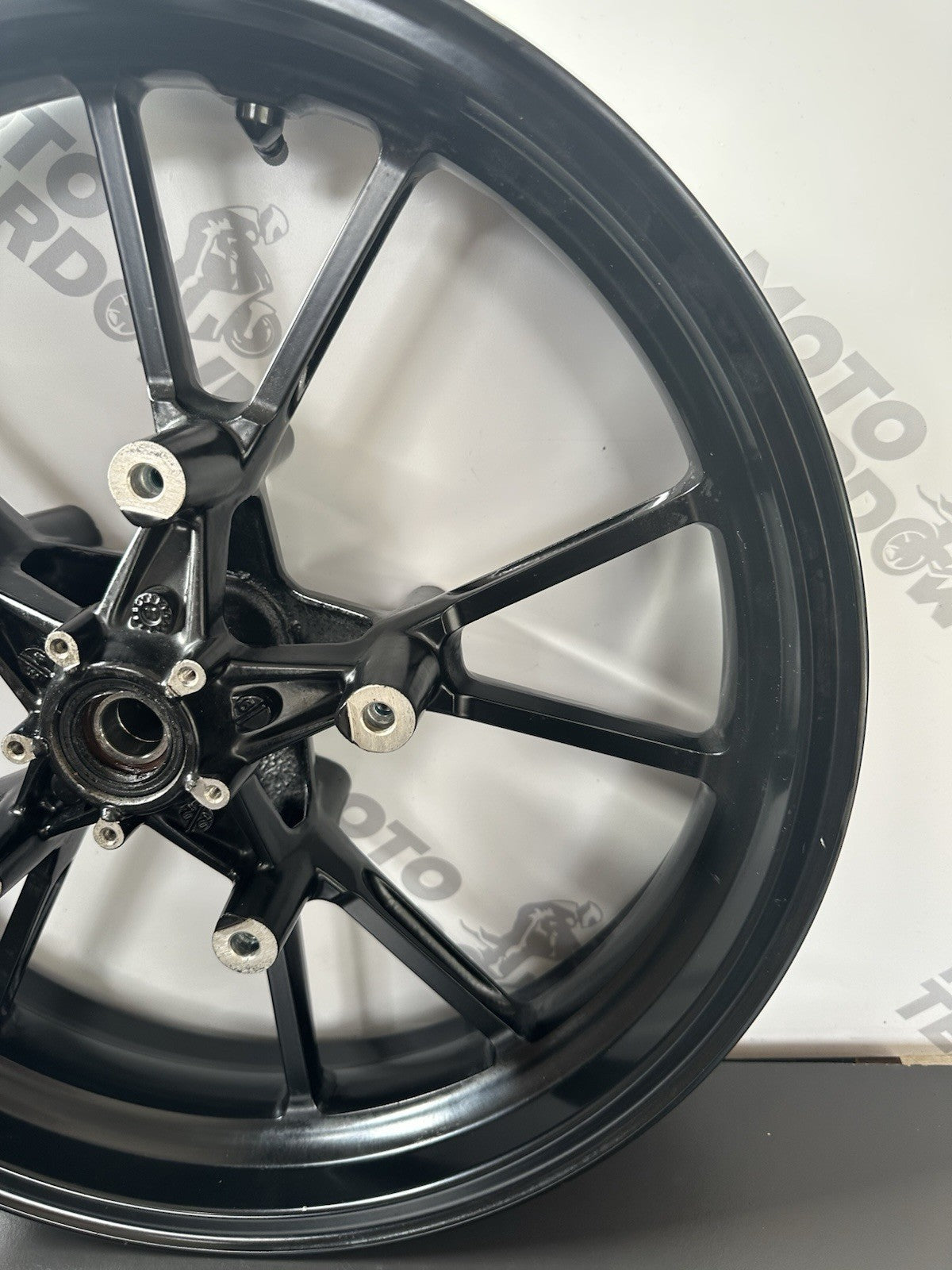 Triumph Speed Triple 1050 Front Wheel Front Rim 2011-2015 120/70 ZR17 OEM