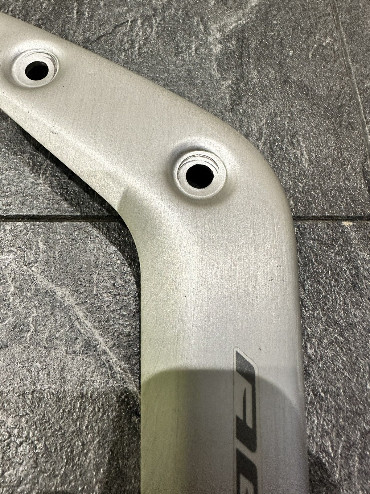 MV AGUSTA Dragster 800 RR LH44 2017 Right Front Mudguard Support Only 274 Miles