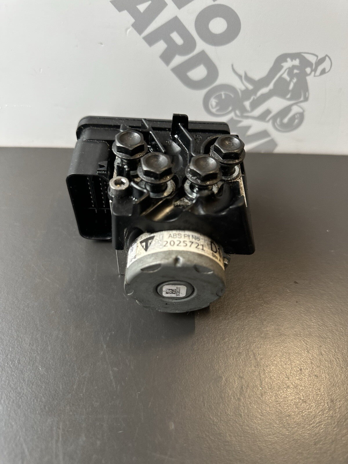 Triumph Street Triple 765S ABS Pump OEM Triumph Street Triple ABS Pump T2025721