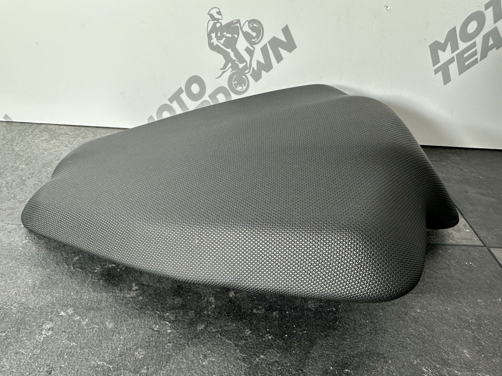Aprilia RS660 2021 Pillion Seat Rear Seat BLACK Only 6220 Miles 2022-2025 OEM