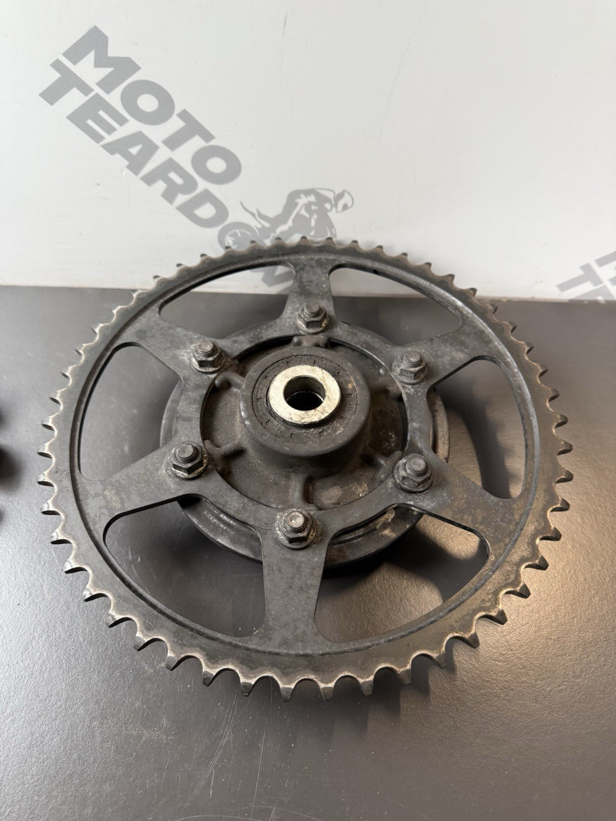TRIUMPH TRIDENT 660 REAR SPROCKET CARRIER AND CUSH DRIVES OEM YEAR 2021-2024