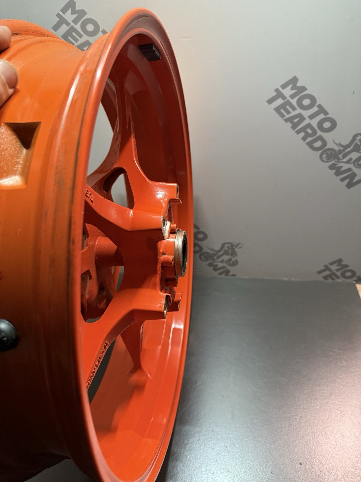 0c425764-a298-4ad3-b64b-e05187e0b0af