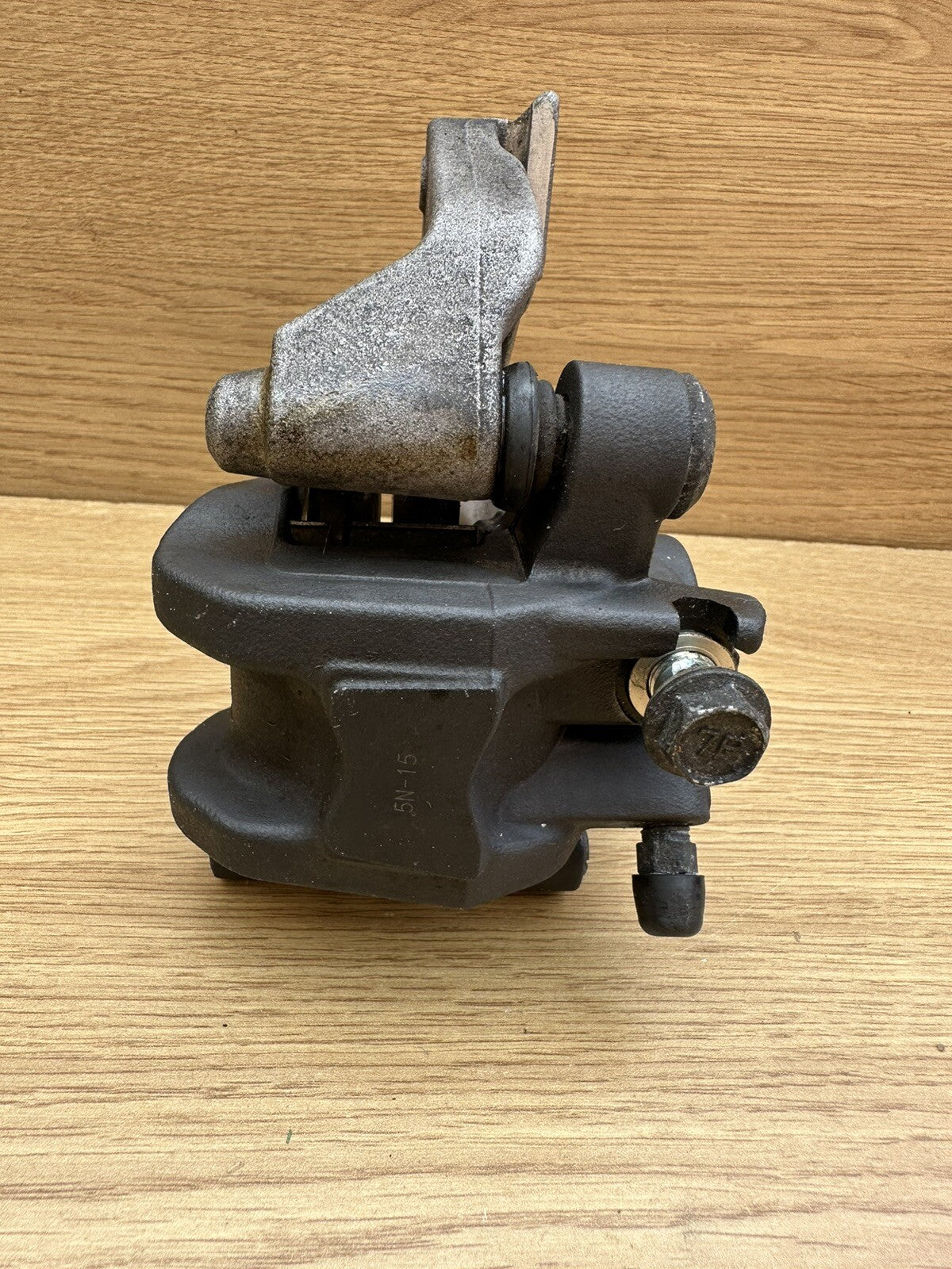 Suzuki GSXR600 GSXR750 Rear brake caliper Complete 2011 - 2017 L1-L7 OEM