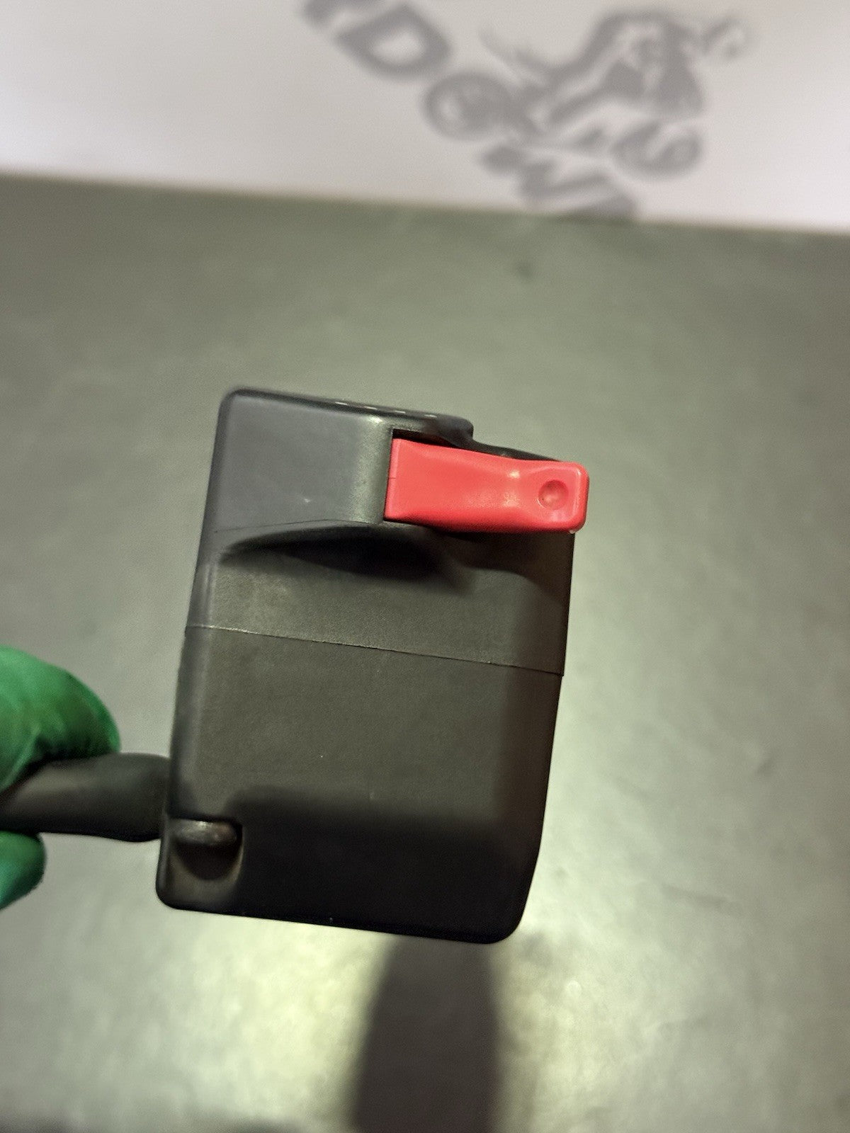 c1755122-c43e-4d4f-beef-ad5baa565c36