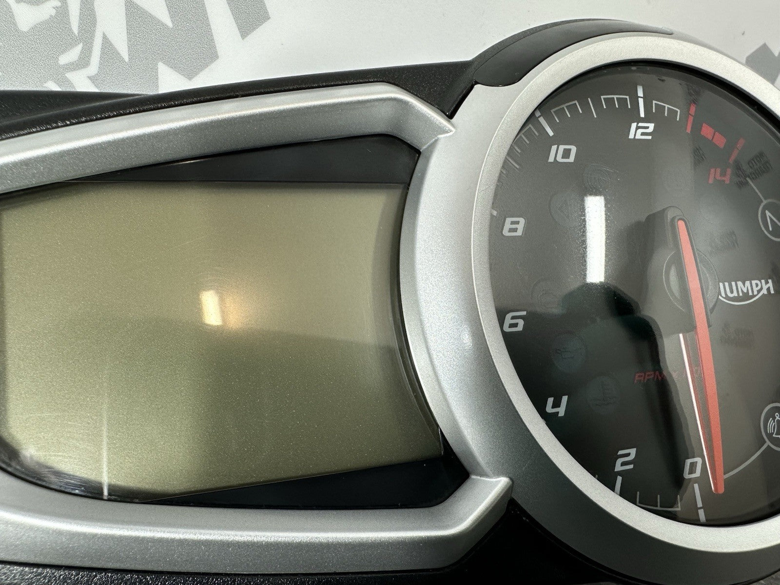 Triumph Street Triple 675 R 2015 Speedo Clocks Dash 16470 Miles 2013-2016 OEM