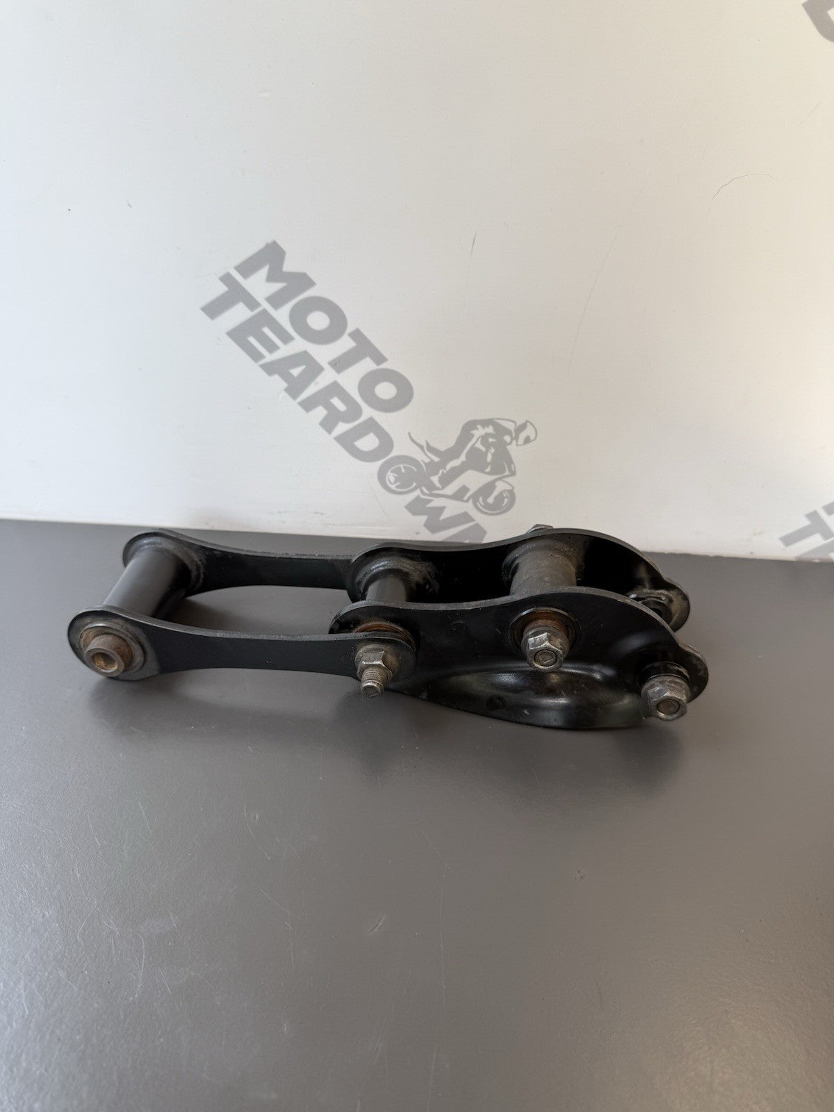 Triumph Trident 660 Rear Shock Swingarm Linkage Rear Shock Linkage 2021-2024 OEM