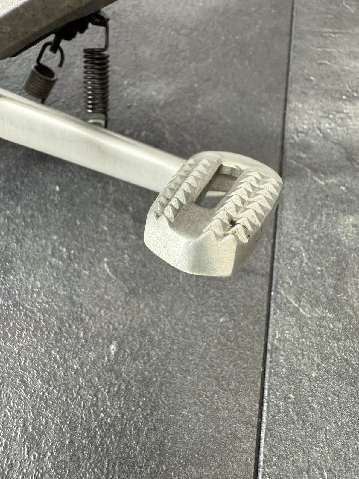 edab6e5f-7199-4764-8d9f-a8407fad126b