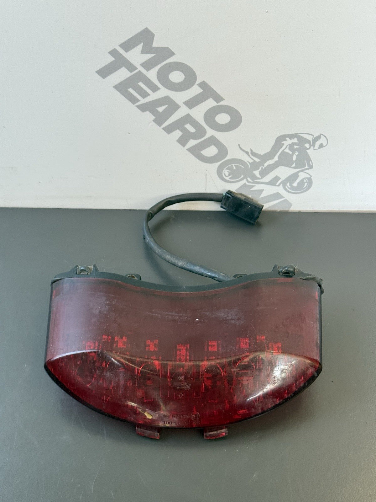 TRIUMPH STREET TRIPLE 675 675R BRAKE TAIL LIGHT - REAR LIGHT BRAKE LIGHT 2007-11