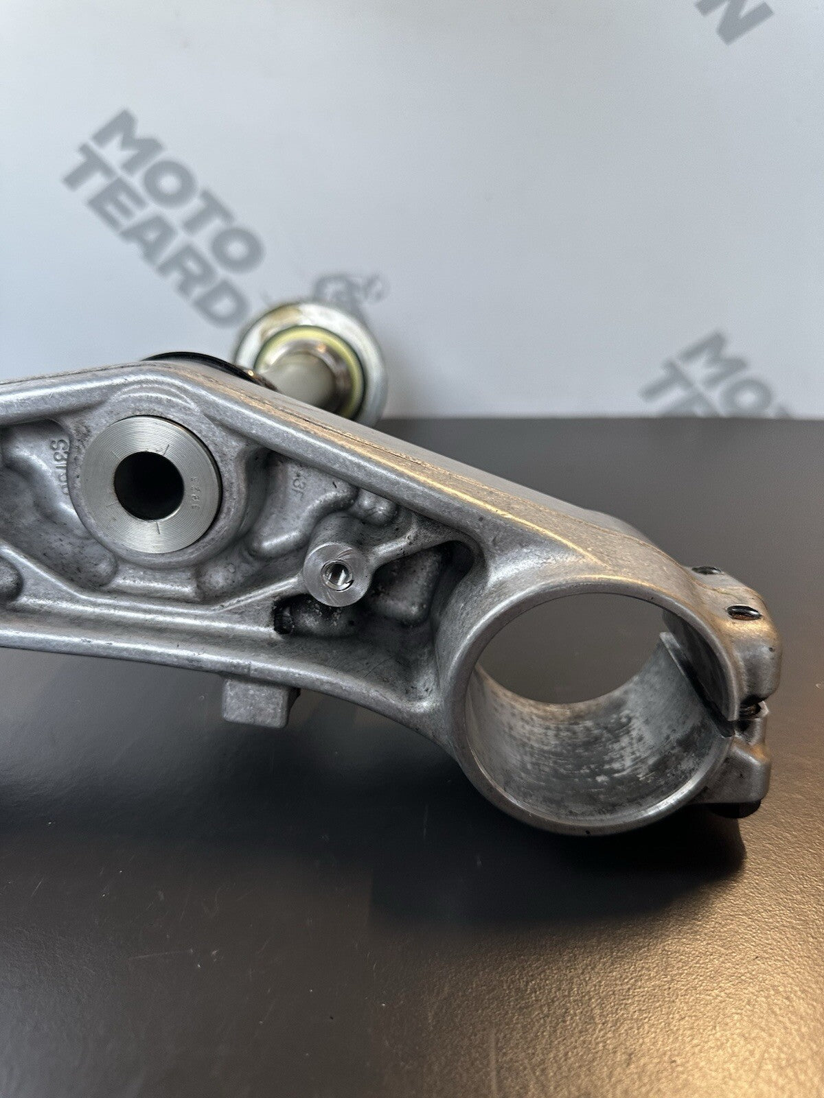 Suzuki GSXR600 GSXR750 Bottom lower fork yoke clamp & fittings 2011 - 2017 L1-L7