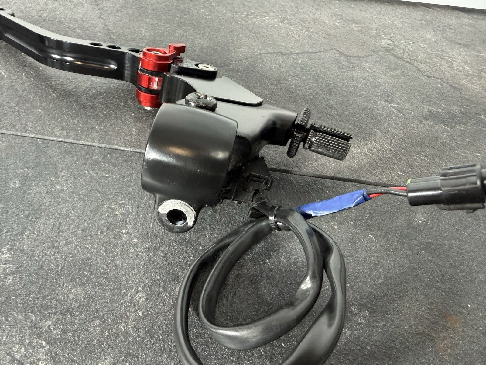 c7b41ee2-4816-4faa-ac47-5d98fc154aaf