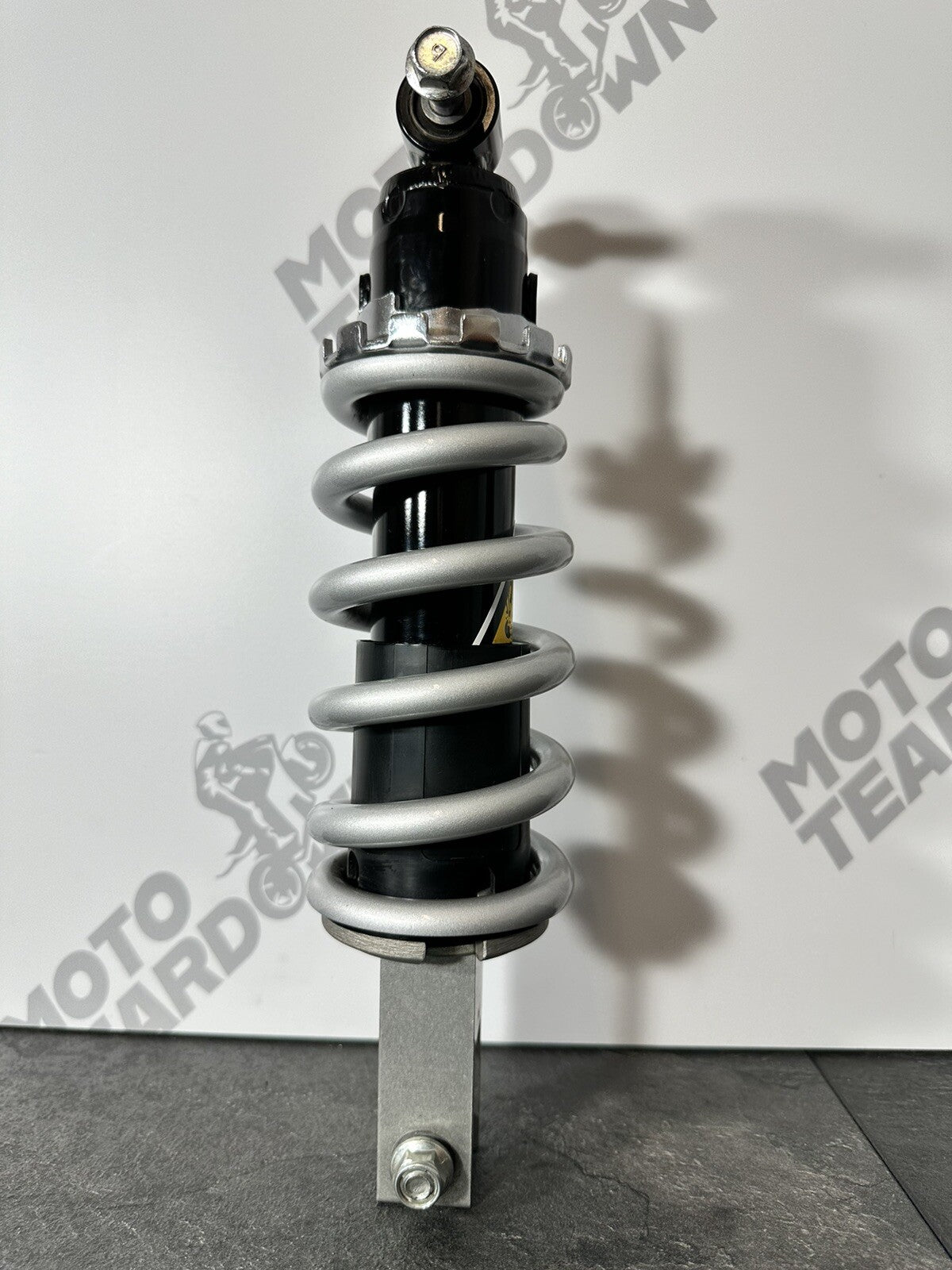 Yamaha R7 690 2024 Rear Shock Absorber Suspension 1784 Miles 2022 2023 OEM
