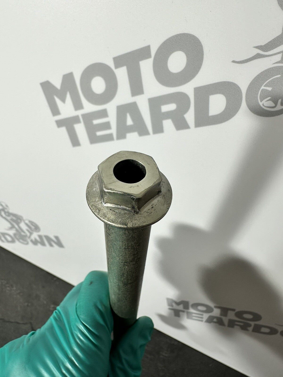 Triumph Trident 660 2022 Swingarm Frame Spindle 2962 Miles 2021-2024 OEM