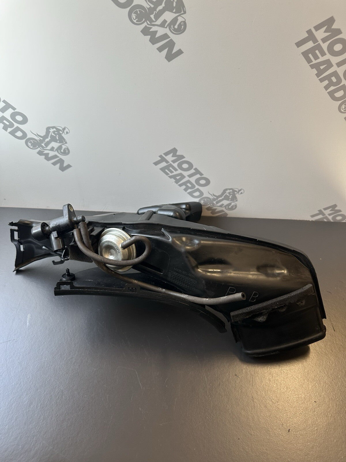 HONDA CBR 1000RR AIR DUCT - Right 2008 - 2011 Right Air Duct 64330-MFL-0000