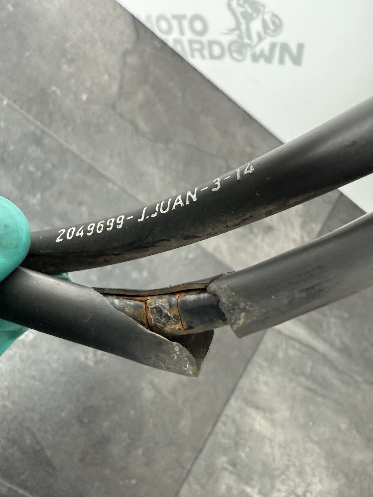 b097dbfb-275f-422e-a5d0-2ea3daeedb81