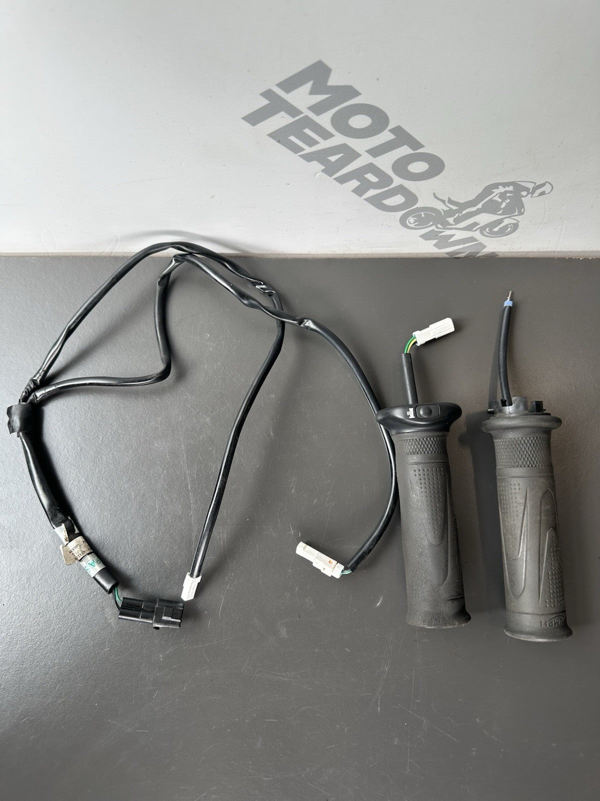 Triumph Street Triple 765R heated grips SPARES / REPAIRS READ DESCRIPTION OEM