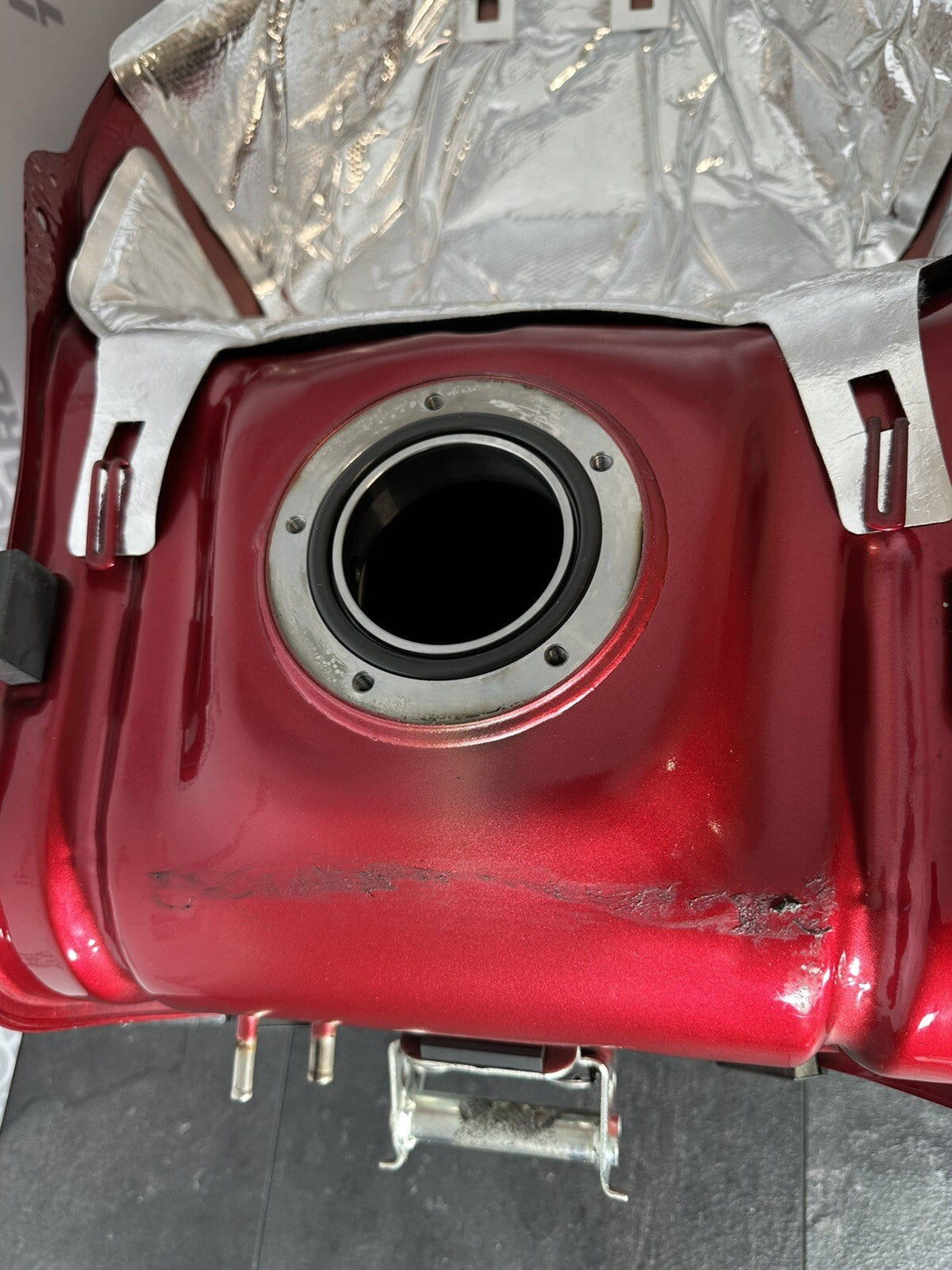 Suzuki GSXR 1300 2016 HAYABUSA Fuel Tank Petrol Tank 18408 Miles OEM *UK ONLY*