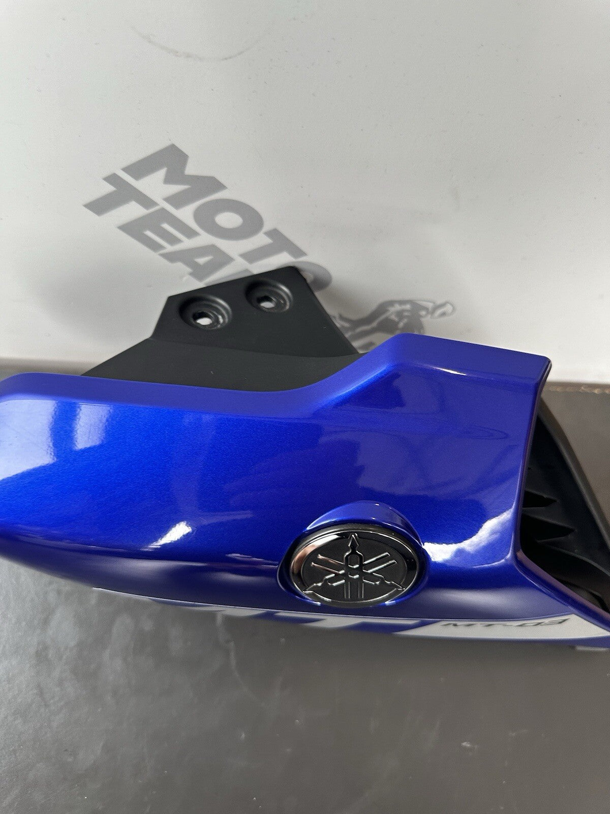 YAMAHA MT03 Right AIR DUCT FAIRING PLASTIC RIGHT MT 03 Right Air Duct Fairing