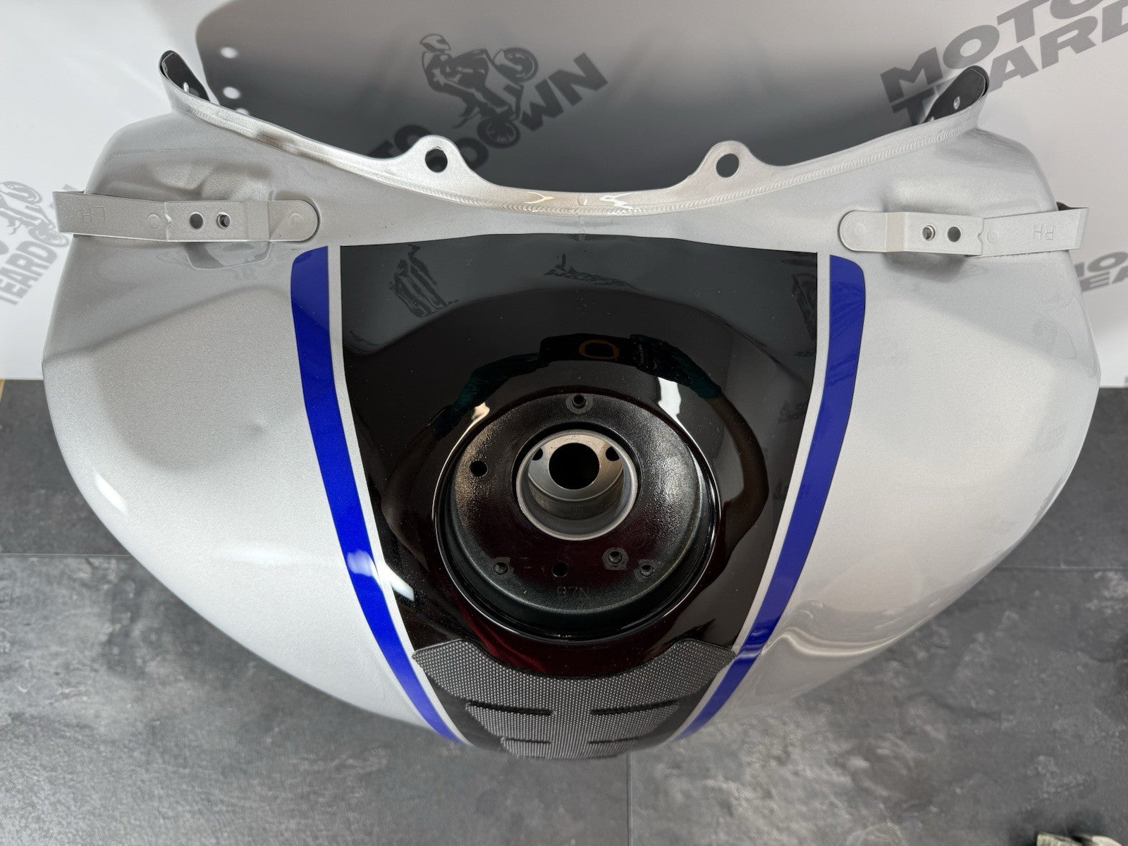 cf7727d6-25c8-4a86-a005-e5c1277ca92f