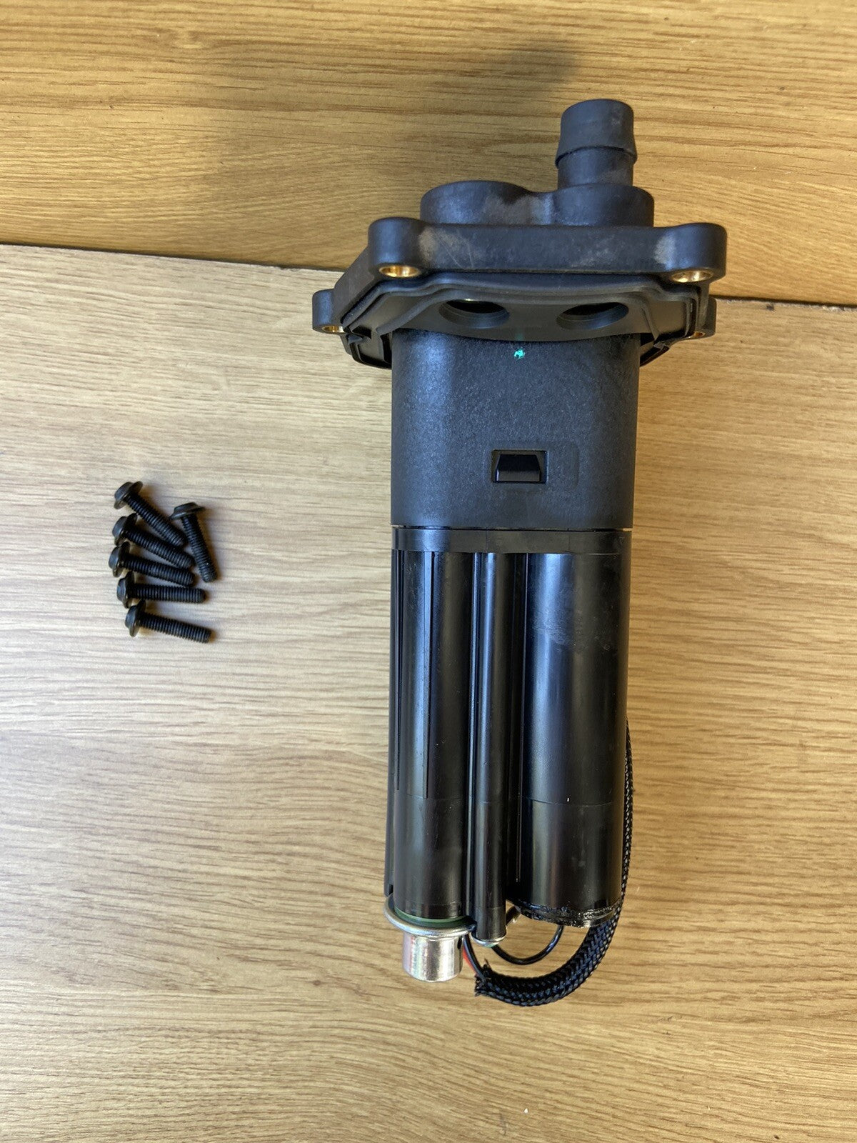 Ducati Supersport petrol Pump fuel pump 16024341A 2963 Miles UK ONLY Supersport