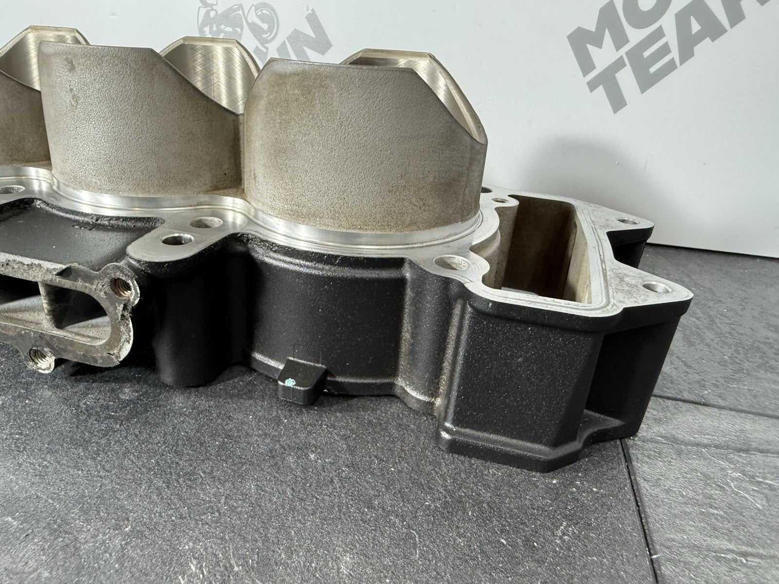 Triumph Street Triple 765 R 2017 Cylinder Block Casing 18498m 2018-2021 OEM