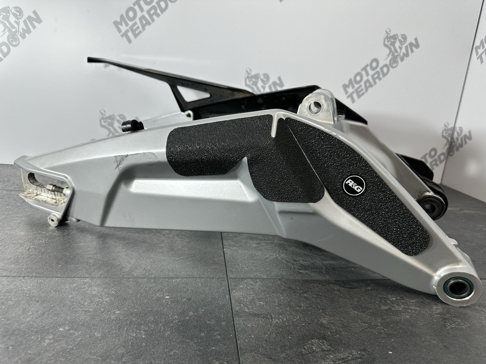 Aprilia RS660 2021 Swingarm Swinging Arm Rear Frame 6220 Miles 2022-2025 OEM